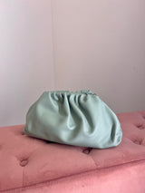 Borsa maxi clutch in pelle salvia