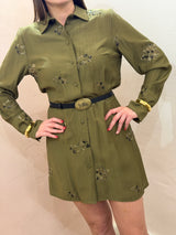 Abito midi militare con decorazioni