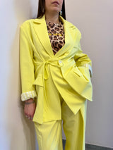 Blazer giallo con fiocco Lumina