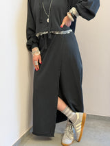 Gonna portafoglio in felpa, Kontatto