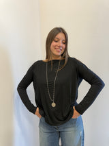 Maglia over nera Kontatto