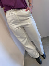 Pantalone bianco con spacchetto Kontatto