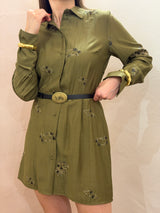 Abito midi militare con decorazioni
