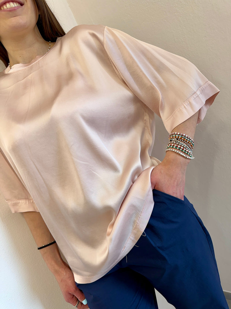Blusa in viscosa satin rosa