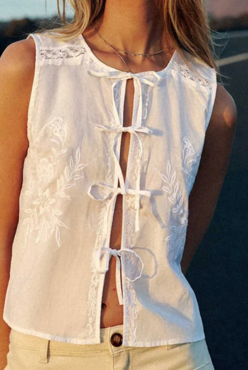 Top bianco ricamato La Petite Ètolie