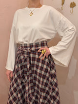 Maglia Minimal Bianca con Maniche a Campana