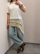 T-shirt burro con ricamo laterale Tensione In