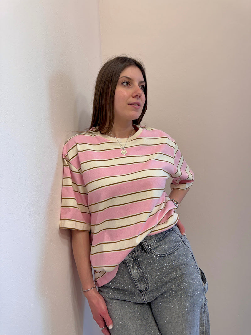 T-shirt over riga grande rosa