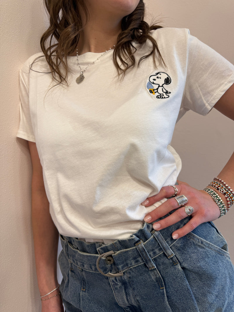 T-shirt con ricamo snoopy