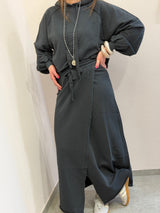 Gonna portafoglio in felpa, Kontatto