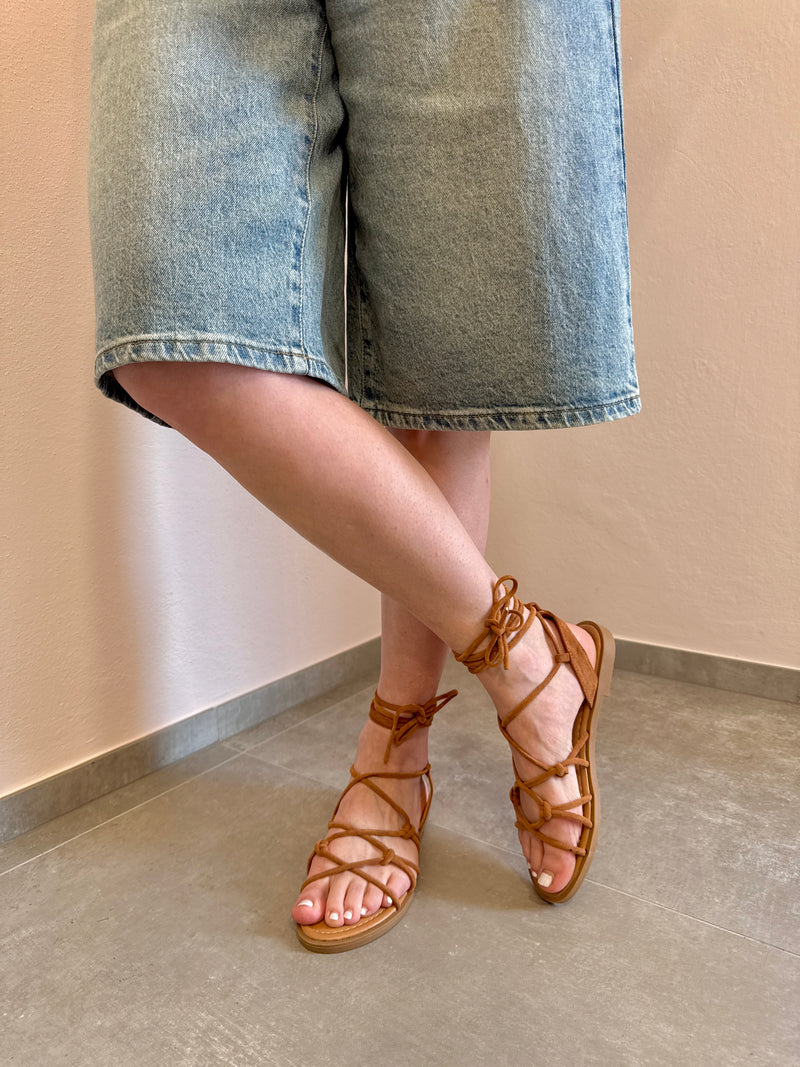 Sandali stringati in corda scamosciata