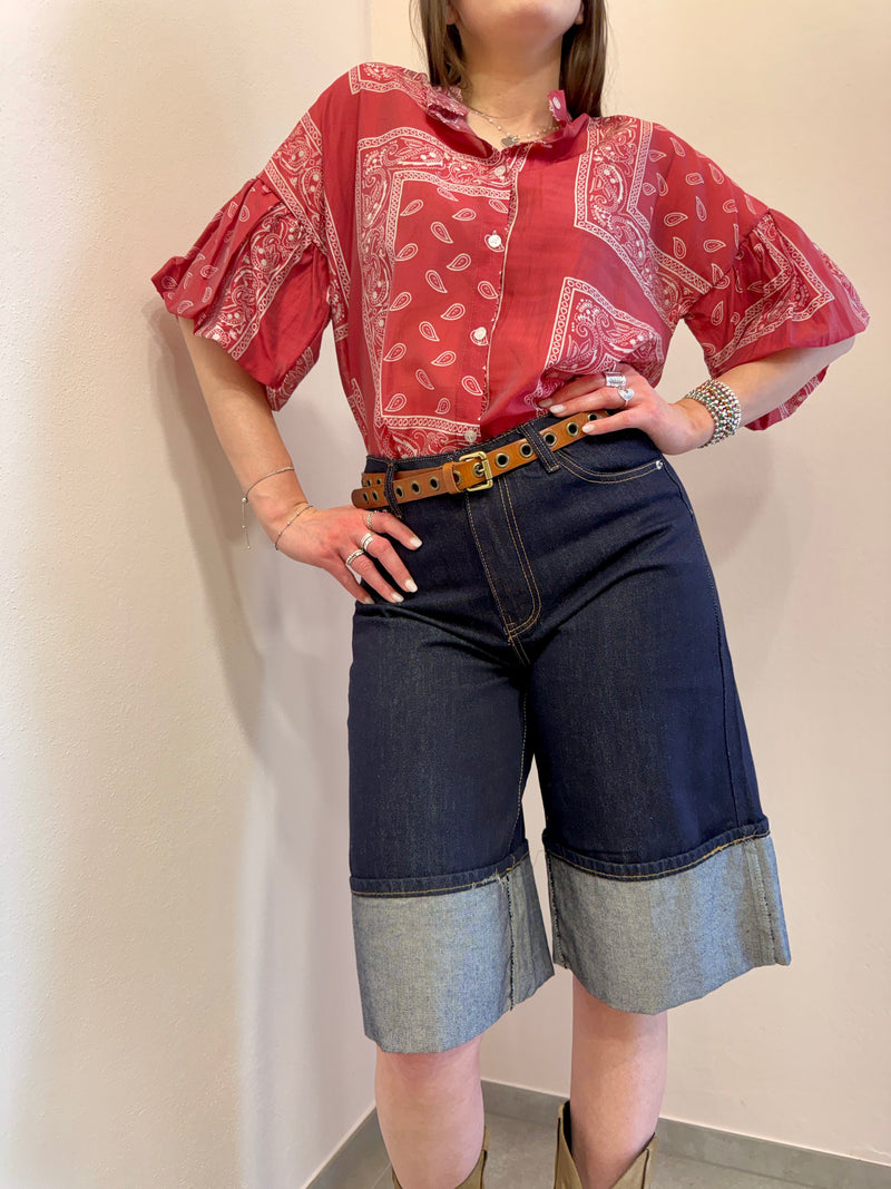 Blu shorts in denim con risvolto