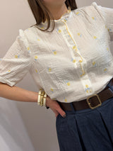 Camicia Bianca in Cotone Goffrato con Fantasia Margherite