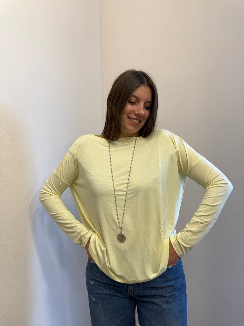 Maglia Over giallo burro  Kontatto