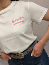 T-shirt ricamata “se è gestibile e non sono io” in rosa