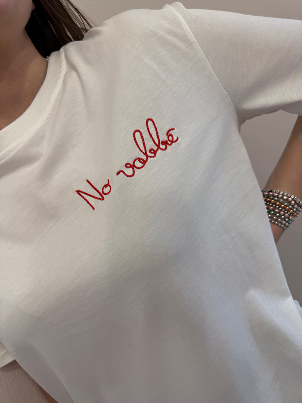 T-shirt con scritta ricamata