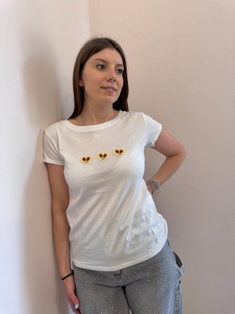 T-shirt slim con ricamo