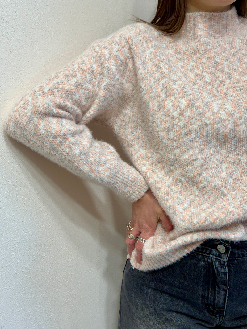 Maglione morbido a collo alto