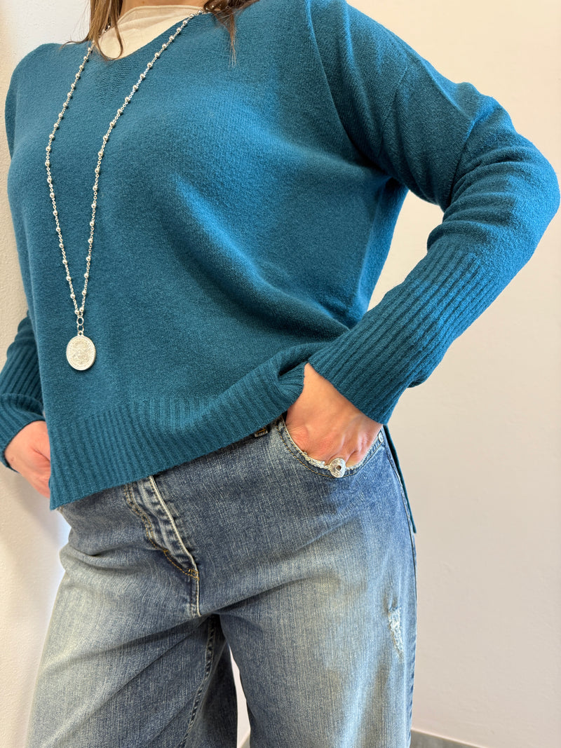 Maglione in viscosa scollo a V Kontatto