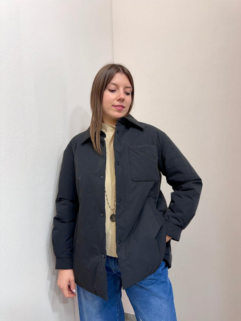 Giubbotto corto Serena imbottito nero