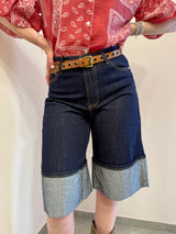 Blu shorts in denim con risvolto