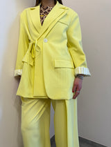 Blazer giallo con fiocco Lumina