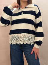 Maglione a righe con bordo in pizzo – Blu Navy e Crema